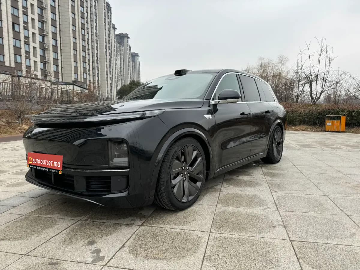 LiXiang L8