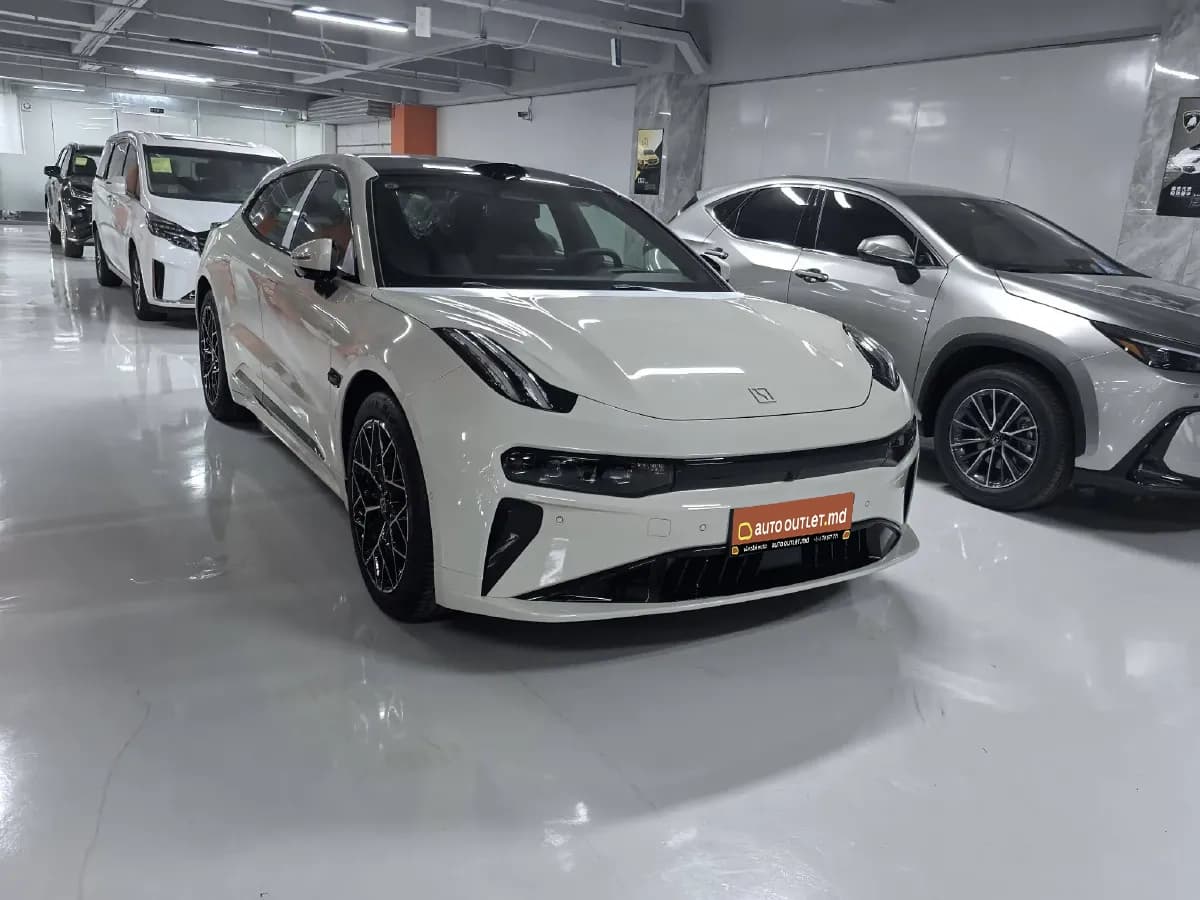 Zeekr 001